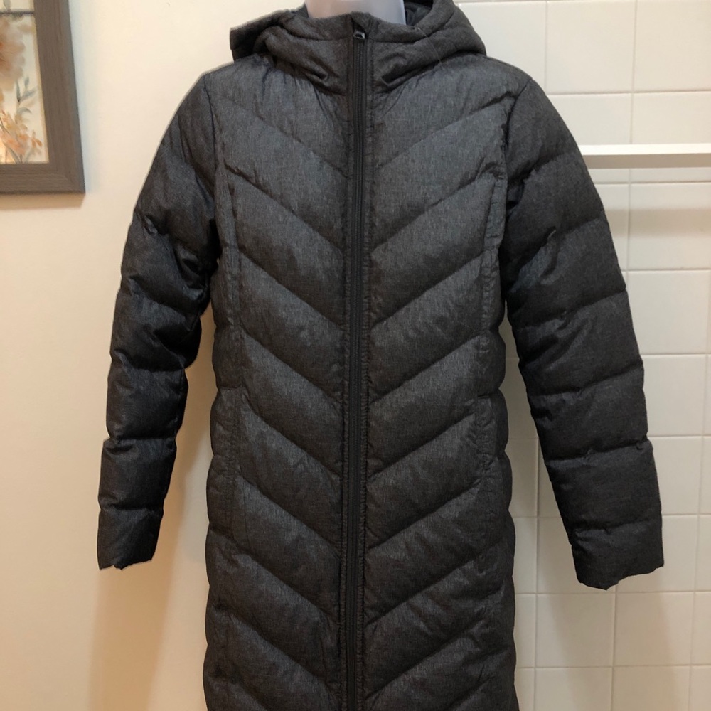 (SOLD) Lands End Hooded Down Puffer Coat XS Petite